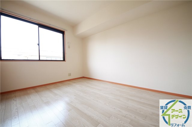 ヴァンコリーヌの洋室