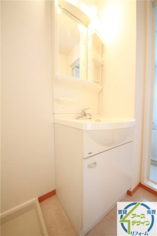 ヴァンコリーヌの洗面所