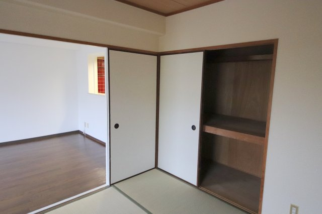 ユニーブル富雄の収納