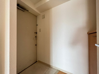 【玄関】 | セレニテ日本橋EST