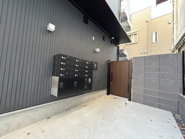 J-Maison蕨のエントランス