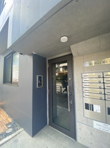 Hi-Five阿佐ヶ谷のエントランス