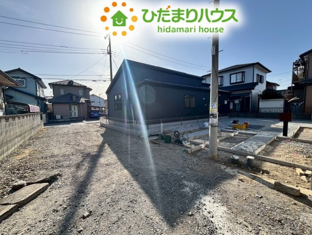 行田市矢場　新築一戸建て　グラファーレ　01の前面道路含む現地写真|日当たり・通風良好な南東角地です！