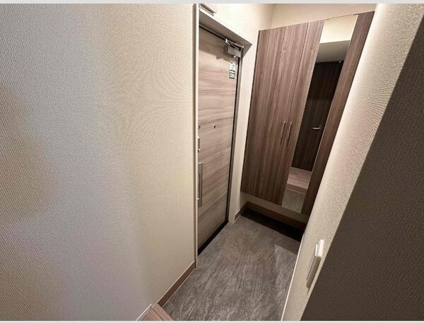 セレスローゼの玄関