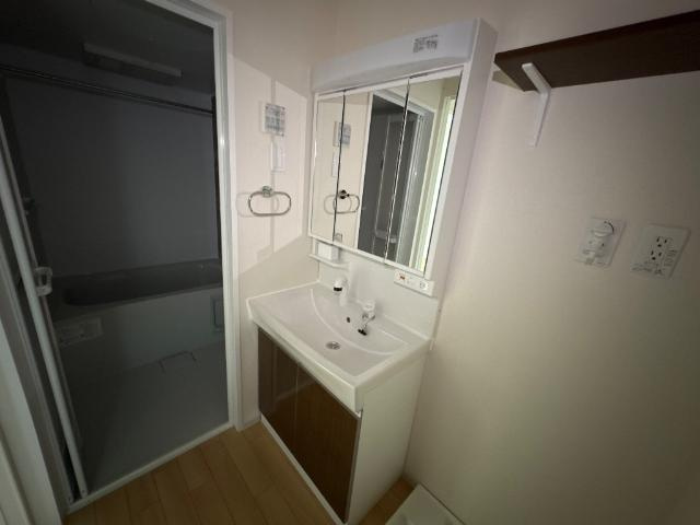 エトワール・つむぎの独立洗面台|洗髪洗面化粧台