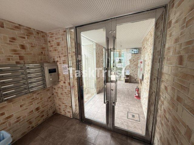 【エントランス】 | イーストクレセント