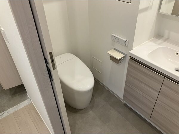 ザ・パークハビオ新栄のトイレ