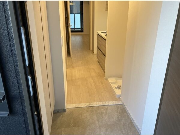 ザ・パークハビオ新栄の玄関