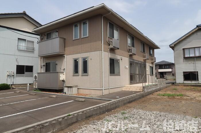 柏崎市松波３丁目のアパート
