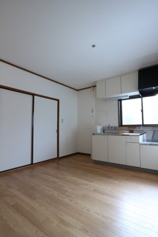 瑞が丘ビラの居間・リビング