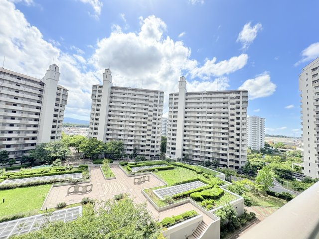 セントラルヒルズJ棟の展望|日差しがたっぷりと入ります