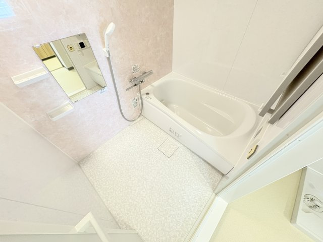 セントラルヒルズJ棟の浴室|嬉しい浴室暖房乾燥機能付き※新品未使用です