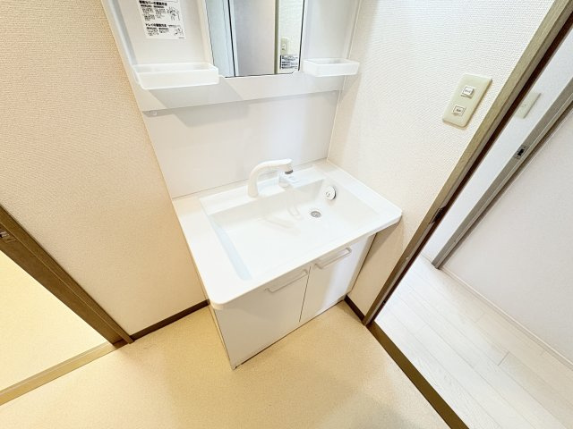 セントラルヒルズJ棟の独立洗面台|洗面台※未使用です