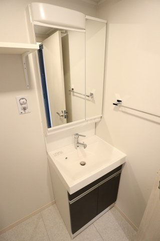 ALVA.aの独立洗面台|※別部屋のイメージ写真です。