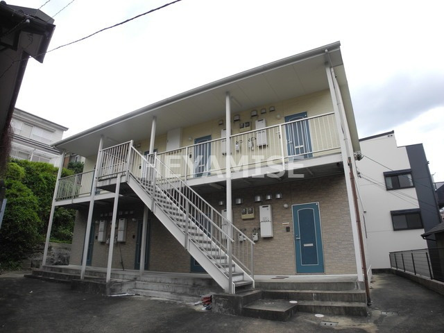 ハイツ丸山の外観