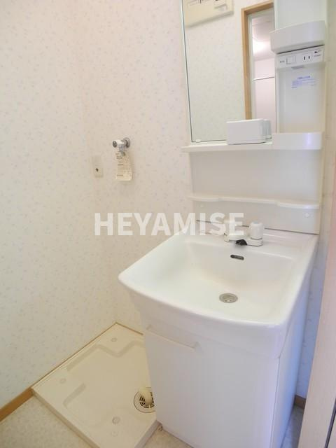 ハイツ丸山の洗面所|※反転間取りの2階のお部屋の写真です※