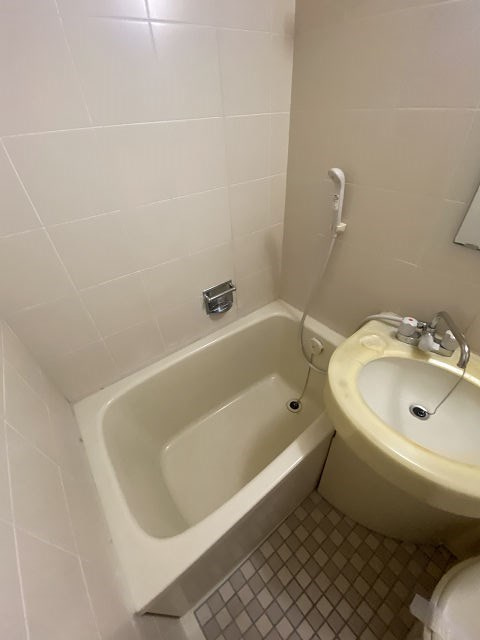 ロイヤルハイツつかしんの浴室