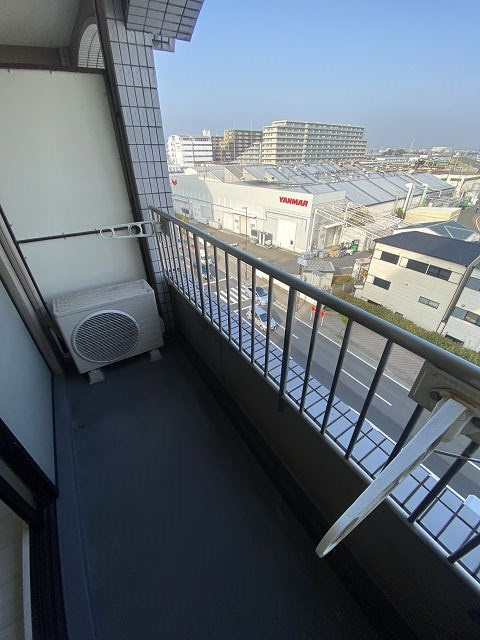 ロイヤルハイツつかしんのバルコニー