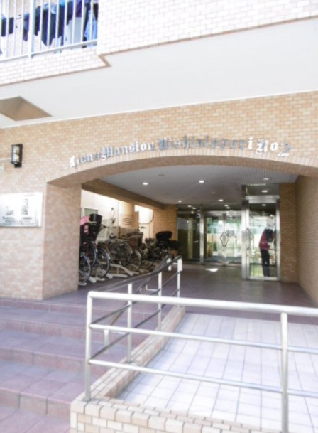 ライオンズマンション西日暮里第二のエントランス