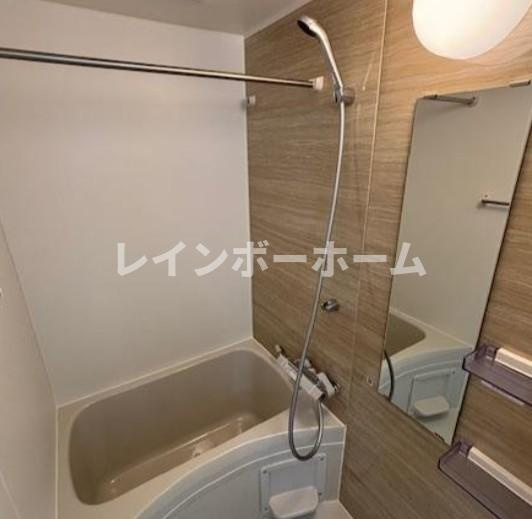 船橋市二子町のアパートの浴室