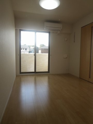 プティネージュ　トロワの居間・リビング