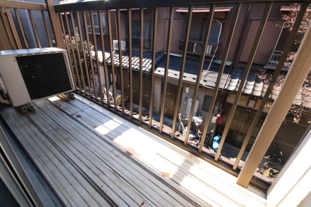 【バルコニー】