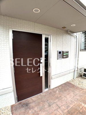 【エントランス】 | ラピス | 建物の内部です