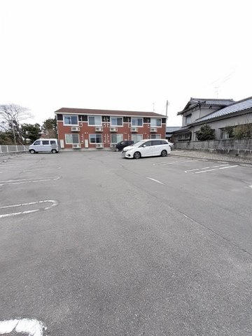 ヴィベンテの駐車場