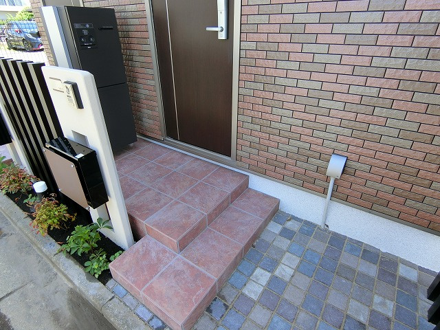 ガーデンテラスアイリスのエントランス