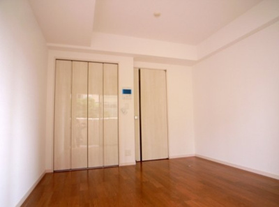 【居間・リビング】 | サヴォイ箱崎邸園 | アレンジ自由自在の広々空間です！