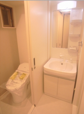 【洗面所】 | サヴォイ箱崎邸園 | シンプルで使いやすい洗面台です！