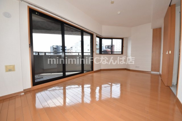 リーガル江戸堀の寝室