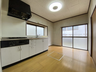 【居間・リビング】 | 清川中古戸建