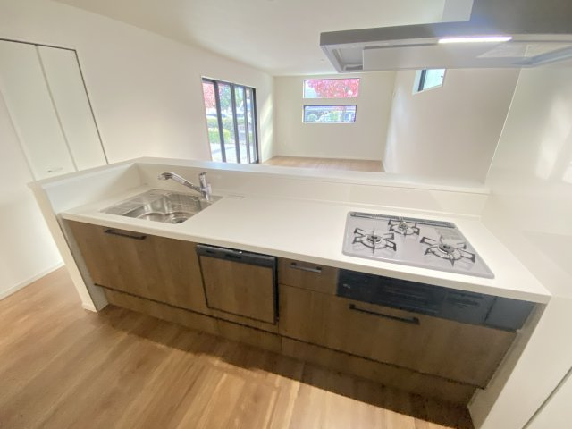 『八王子市新築戸建て』八王子市台町3-19-2【仲介手数料無料】　１０期の駐車場|～仲介手数料無料☆八王子ひなた不動産～　八王子市台町　新築戸建て