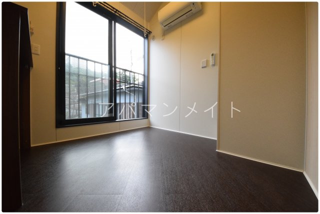 【居間・リビング】 | ＭＹ横浜戸塚 | こちらのリビングで趣味の時間をお楽しみください