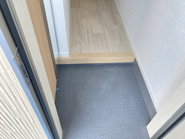 コンフォート　ワンの玄関