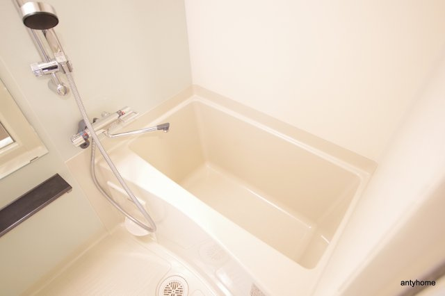 セオリー大阪フルール　仲介手数料無料の浴室