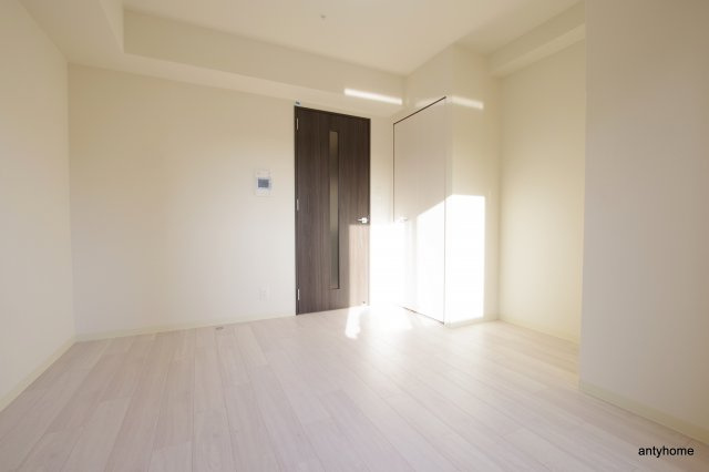 セオリー大阪フルール　仲介手数料無料の寝室