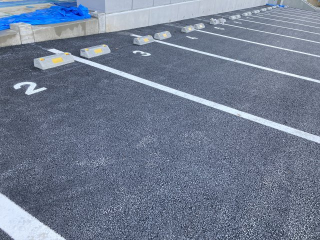 コンフォート　ワンの駐車場