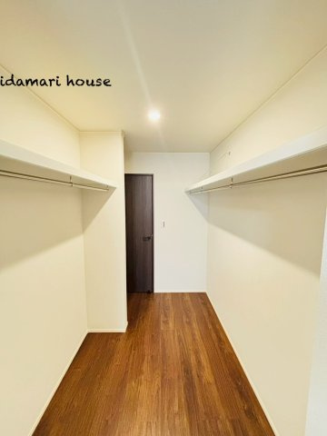 上尾市原新町　新築戸建　Cの収納