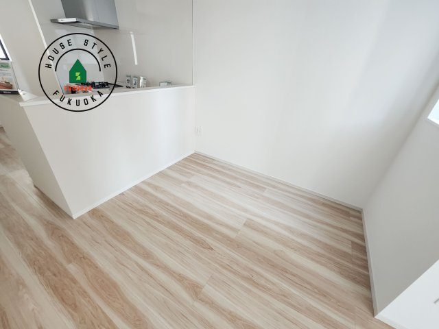 大野城市中央１丁目第1-3棟（1号棟）のダイニング|キッチンから立ち込める香りが今日の料理を期待させます。