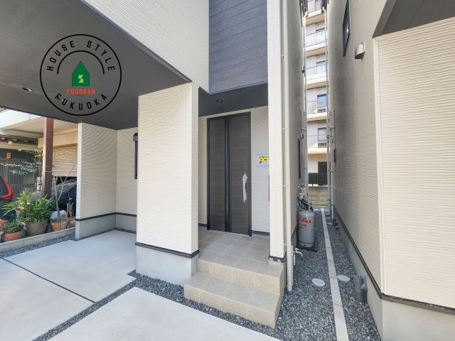 大野城市中央１丁目第1-3棟（1号棟）の玄関|おでかけの時も帰った時も、「我が家」を最初に感じでもらえる素敵な空間に。