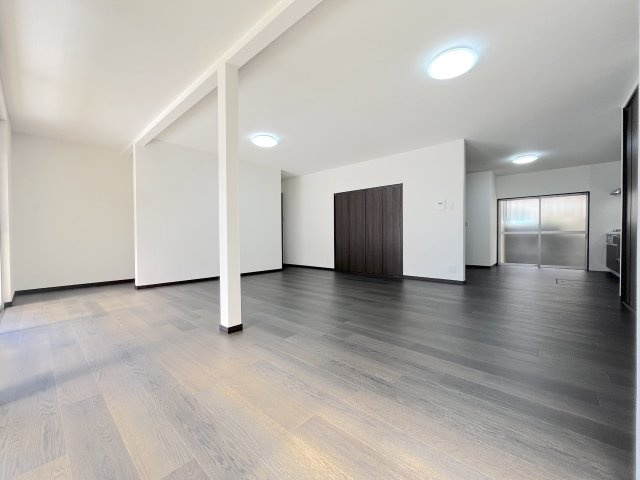 下原２丁目戸建ての居間・リビング