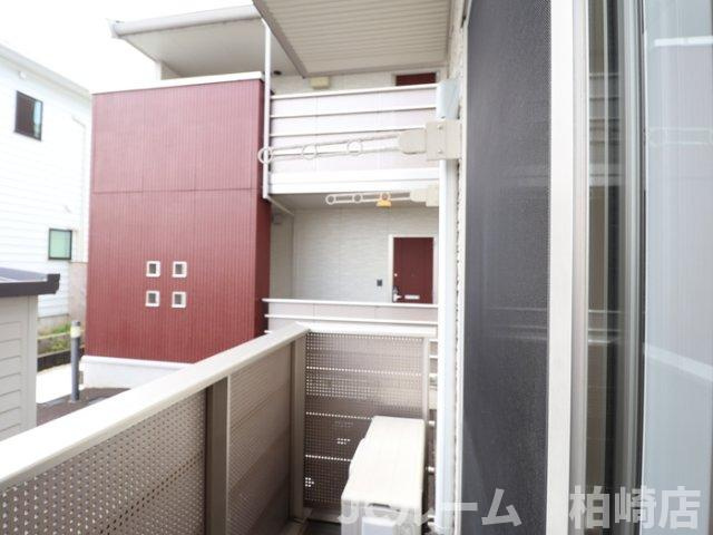 柏崎市日吉町のアパートのバルコニー