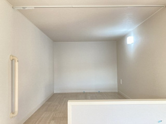 【内装】 | コンフォート　ワン | 別室写真