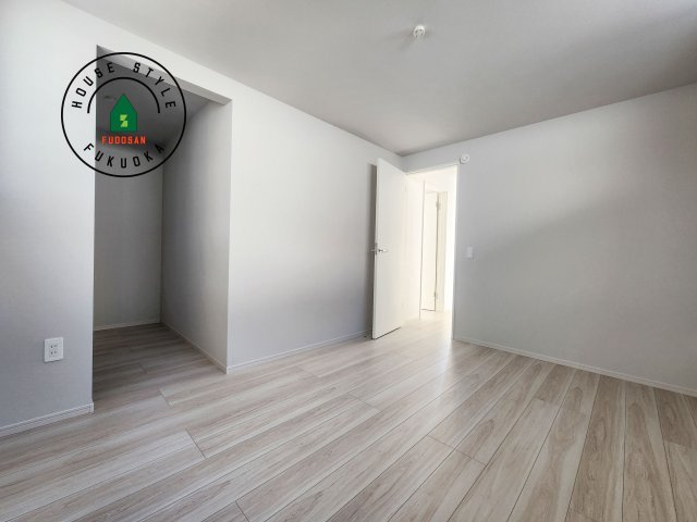 大野城市中央１丁目第1-3棟（2号棟）の内観：施工例|主寝室には収納力に優れたクローゼットがありますので、お部屋もすっきり片付きます。