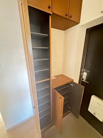 ウエストビレッジの収納|ちょっとした収納スペースも充実しています