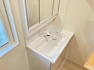 【独立洗面台】 | コンフォート　ワン | 別室写真