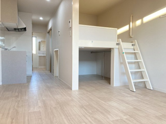 【洋室】 | コンフォート　ワン | 別室写真