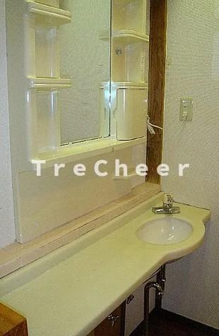 富士ビルの独立洗面台